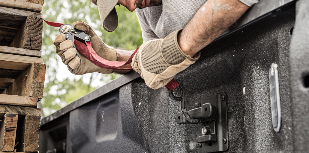 Heavy duty winch in a Super Duty flat bed.